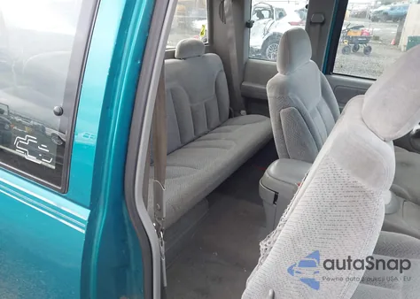 1995 Chevrolet Gmt-400 K2500 z USA, uszkodzony, nr VIN 1GCFK29K9SE177673